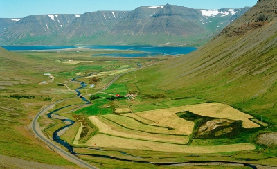 Kirkjuból í Bjarnadal, Ön.
